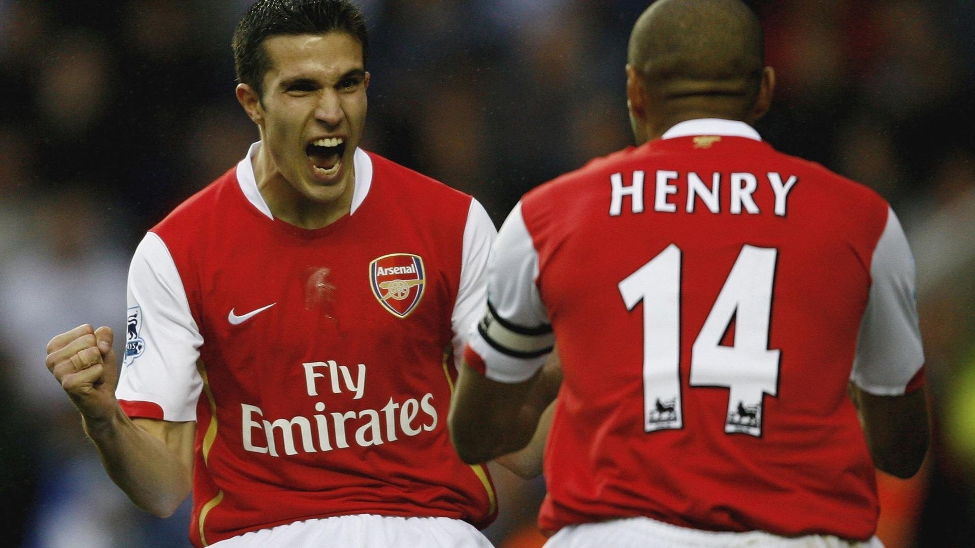 李恩：全黑队中场主宰，场上既能进攻又能防守，李恩 足球